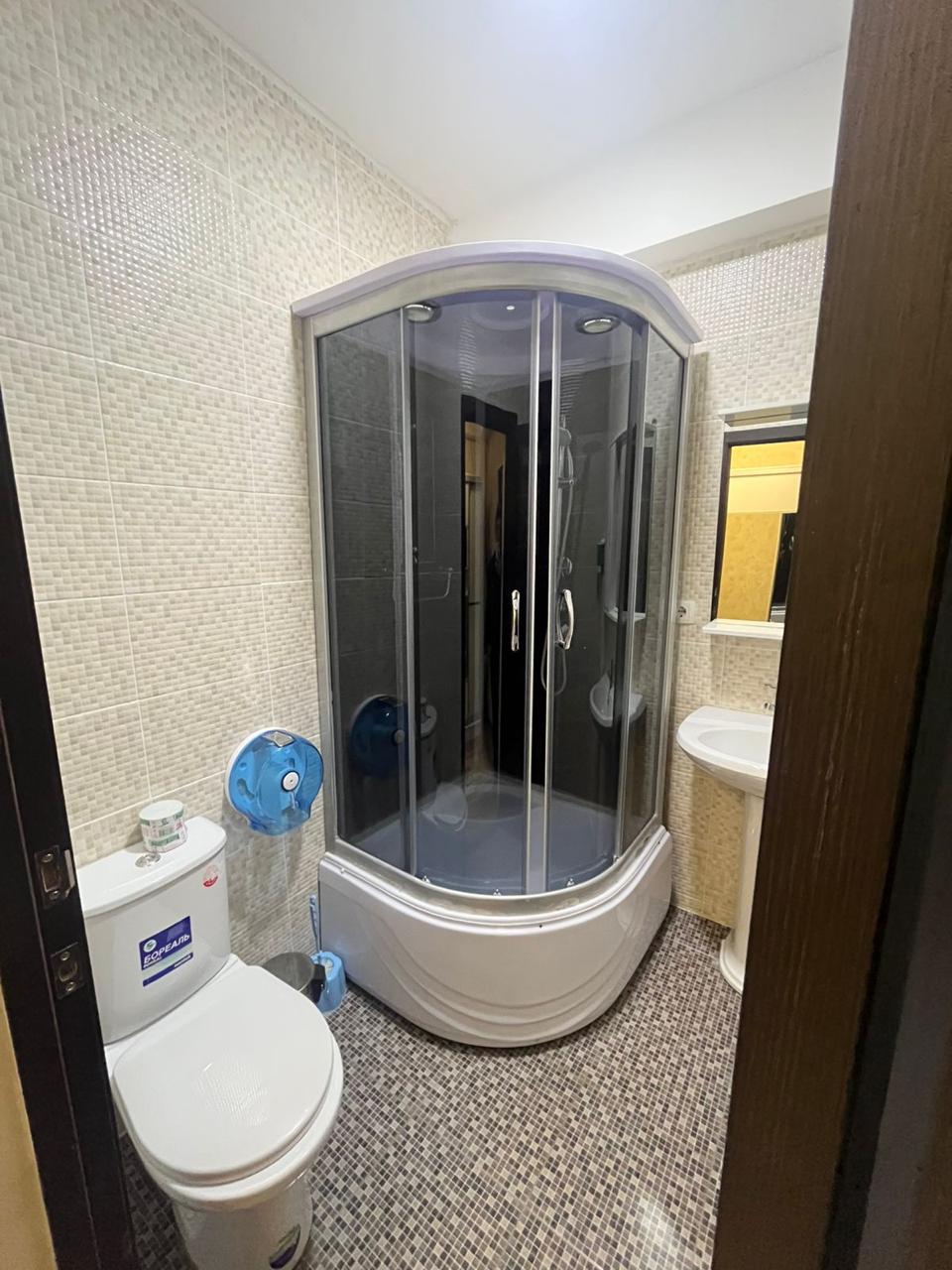 Bathroom & shower