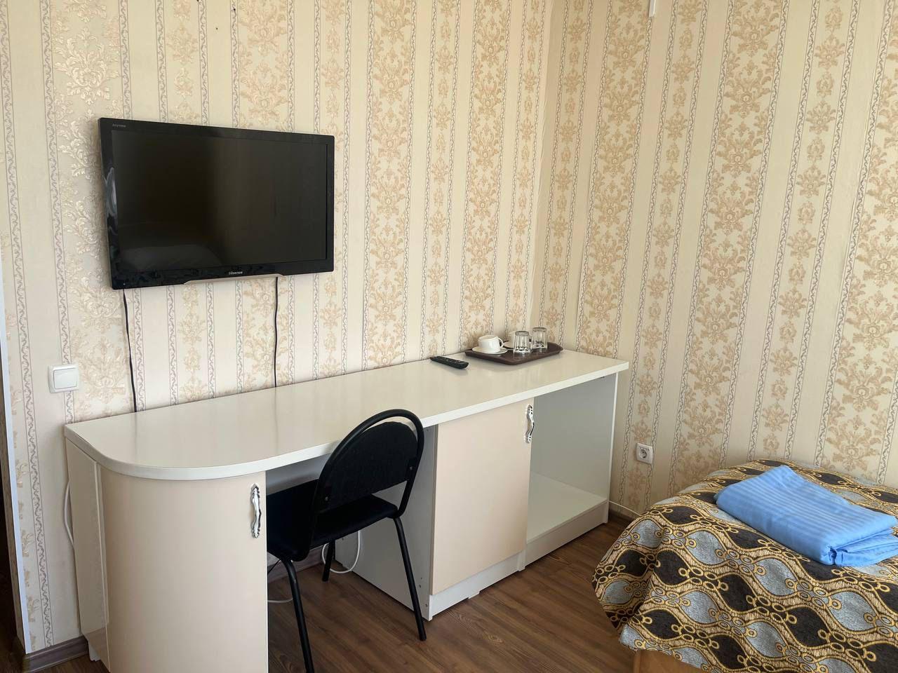 Suite bathroom